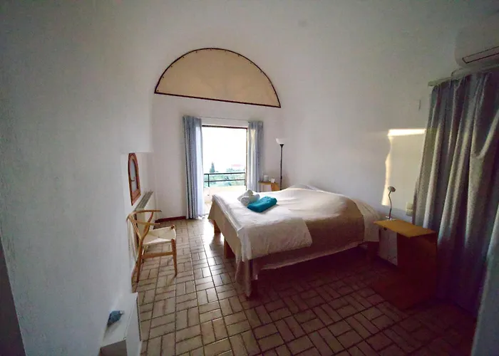 Orea Elena-mani-kalamata *