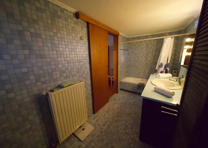 Orea Elena-mani-kalamata